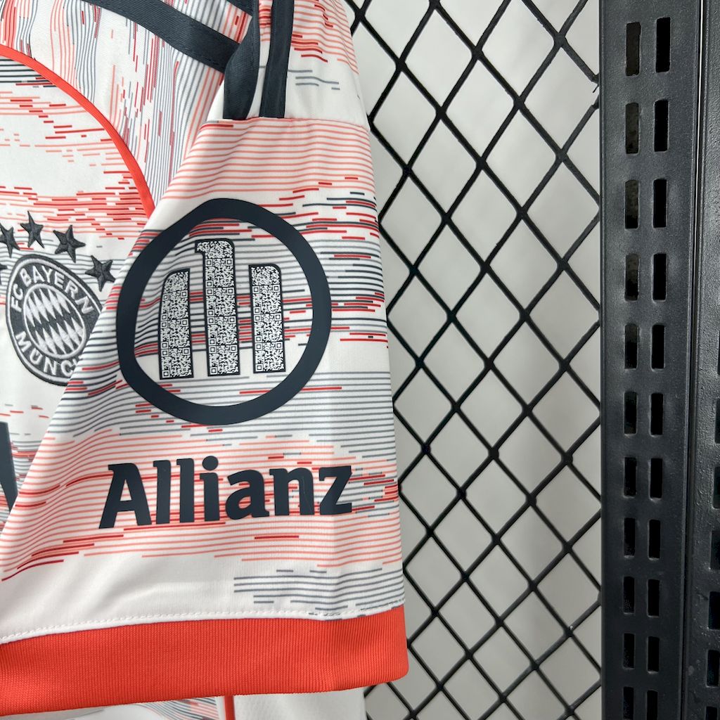 Bayern Munich – Maillot Extérieur 2025/26